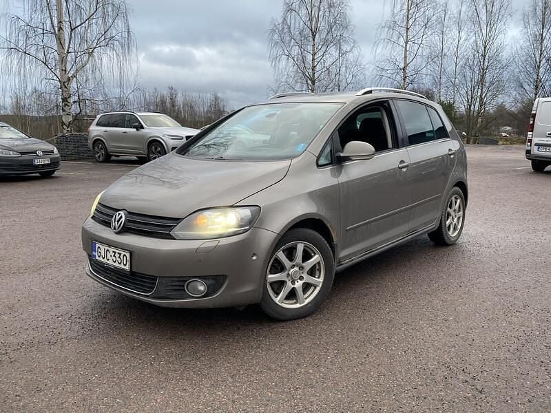 Käytetty 2010 VW Golf Plus Cross Highline Tila-auto | 4 200 € - Kuva 1/4