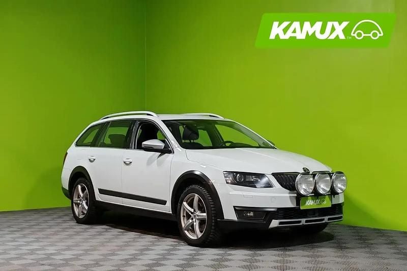 Käytetty Skoda Octavia 184 HP (135 kW) 2016 Valkoinen Farmari