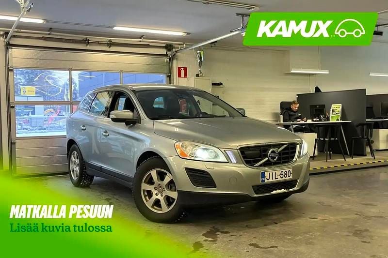 Hopea / harmaa Käytetty 2011 Volvo XC60 Summum Katumaasturi | 15 490 € (Perustarjous) - Kuva 1/4
