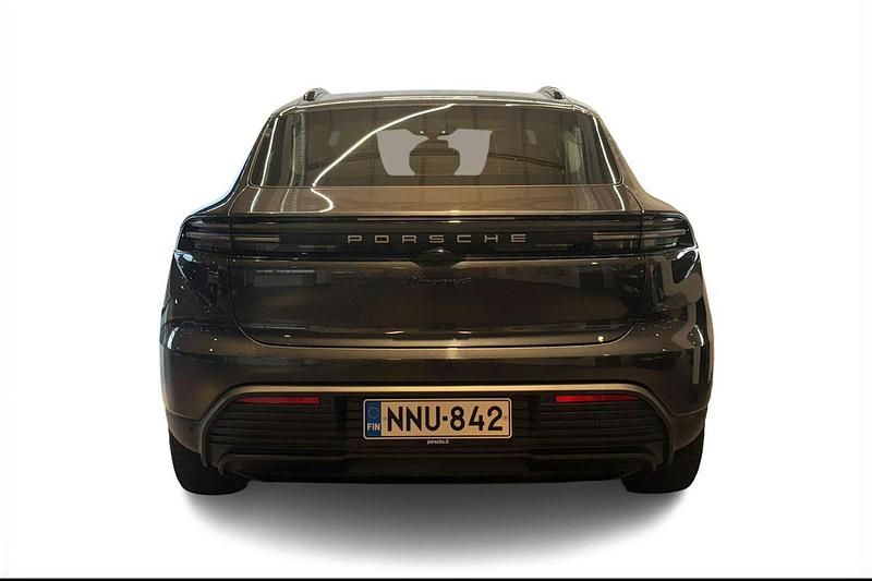 Käytetty Porsche Macan 330 kW (449 HP) 2024 Harmaa Katumaasturi