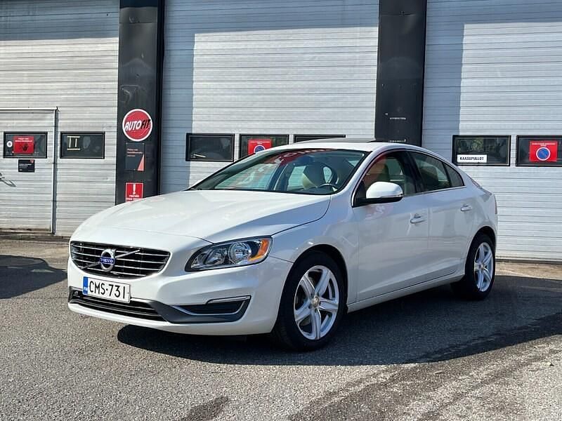 Käytetty 2015 Volvo S60 Sedan | 16 670 € - Kuva 1/4