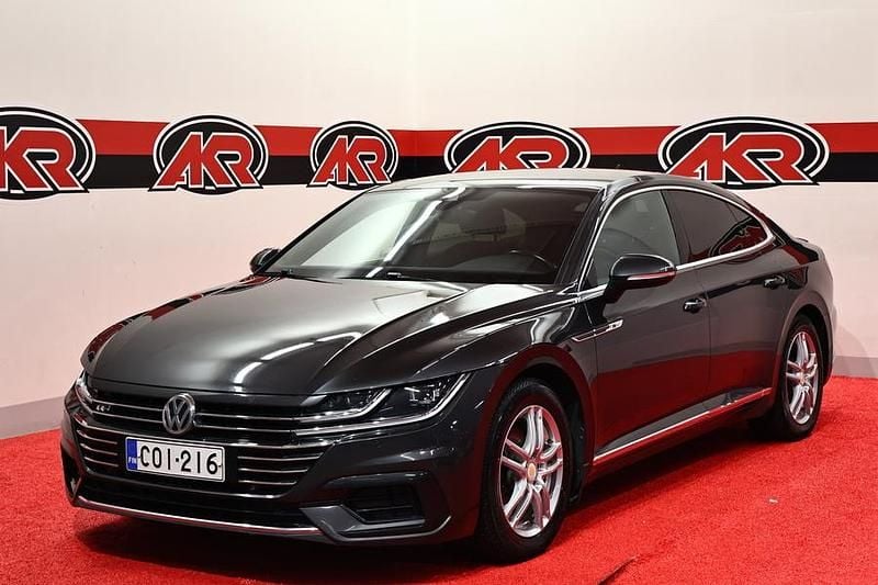 Käytetty VW Arteon R-line 150 HP (110 kW) 2020 Harmaa Sedan