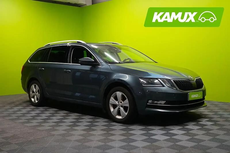 Hopea / harmaa Käytetty 2020 Skoda Octavia G-TEC Business Line Farmari | 13 990 € (Supertarjous) - Kuva 1/4