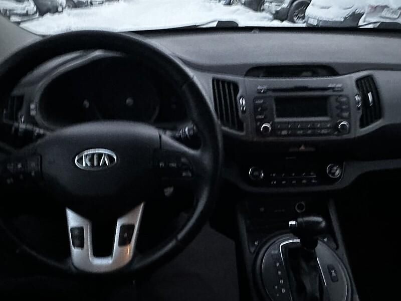 Käytetty Kia Sportage EX 136 HP (100 kW) 2011 Hopea Katumaasturi