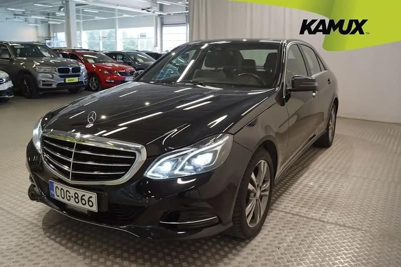 Käytetty Mercedes E200 Elegance 136 HP (100 kW) 2014 Musta Sedan