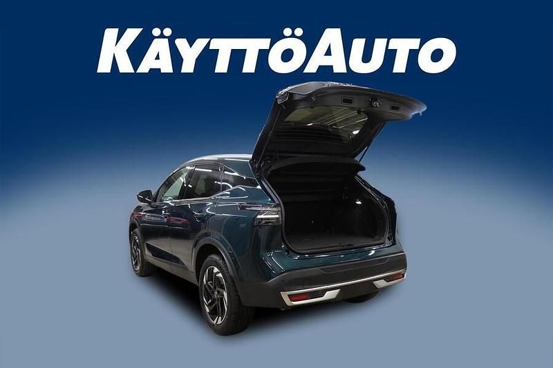 Käytetty Nissan Qashqai N-Connecta 158 HP (116 kW) 2024 Katumaasturi