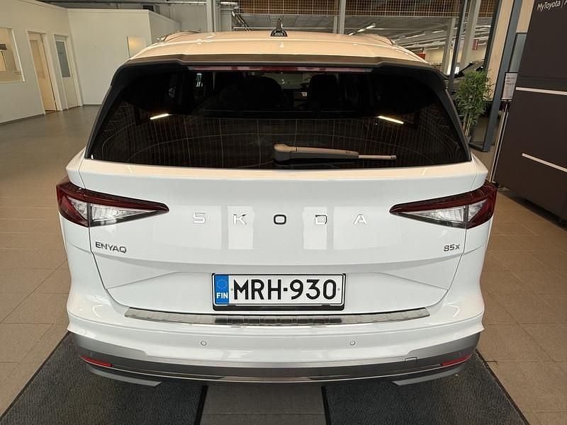 Käytetty Skoda Enyaq iV Business Line 210 kW (286 HP) 2024 Valkoinen Katumaasturi