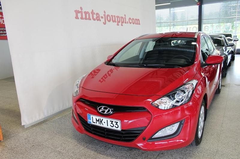 Punainen Käytetty 2014 Hyundai i30 Classic Farmari | 9 980 € (Perustarjous) - Kuva 1/1