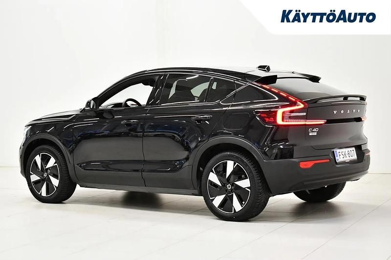 Käytetty Volvo EC40 Core 185 kW (252 HP) 2024 Musta Katumaasturi