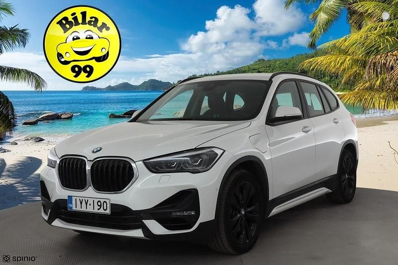 Käytetty BMW X1 Sport Line 220 HP (161 kW) 2021 Katumaasturi