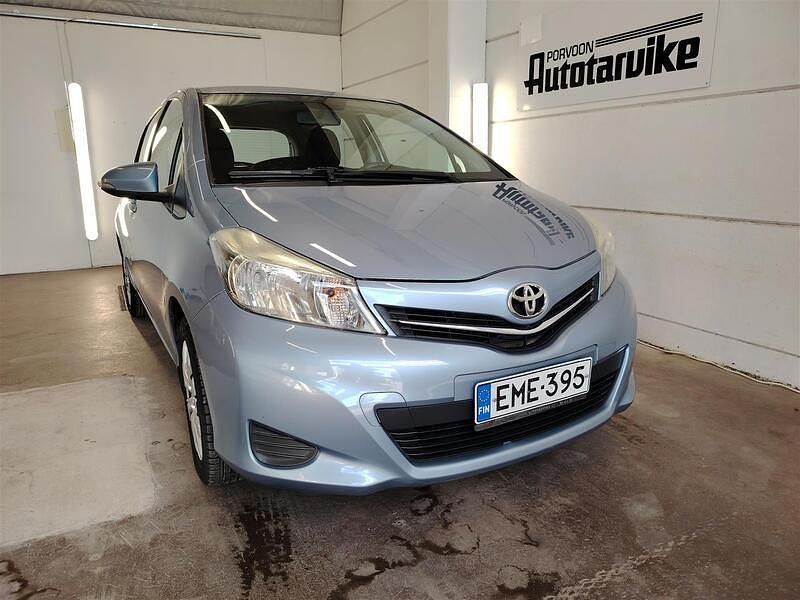 Sininen Käytetty 2012 Toyota Yaris Multidrive S Viistoperä | 10 900 € (Perustarjous) - Kuva 1/4