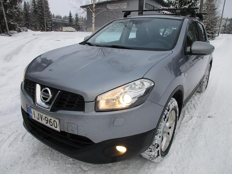 Käytetty Nissan Qashqai Acenta 117 HP (86 kW) 2011 Katumaasturi