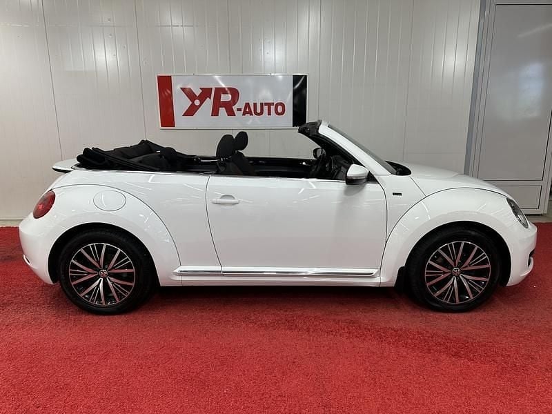 Käytetty VW Beetle Cabriolet Allstar 105 HP (77 kW) 2016 Avoauto