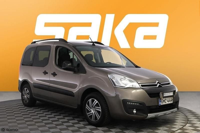 Käytetty 2016 Citroën Berlingo XTR Tila-auto | 9 900 € - Kuva 1/3