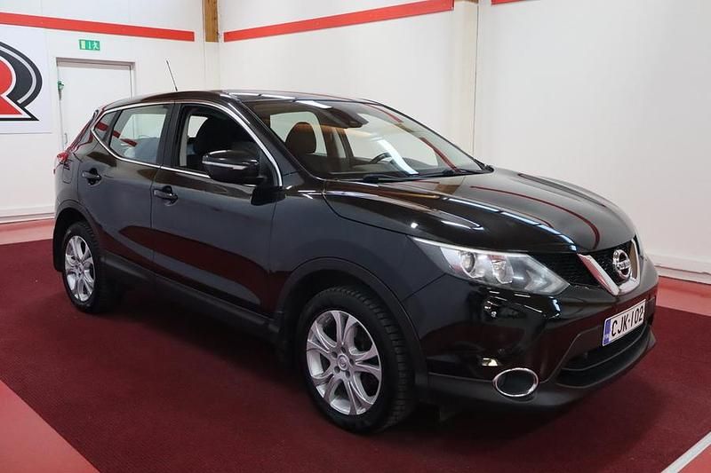 Käytetty Nissan Qashqai Acenta 131 HP (96 kW) 2014 Katumaasturi