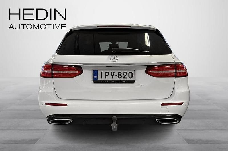 Käytetty Mercedes E200 Avantgarde 160 HP (117 kW) 2019 Valkoinen Farmari