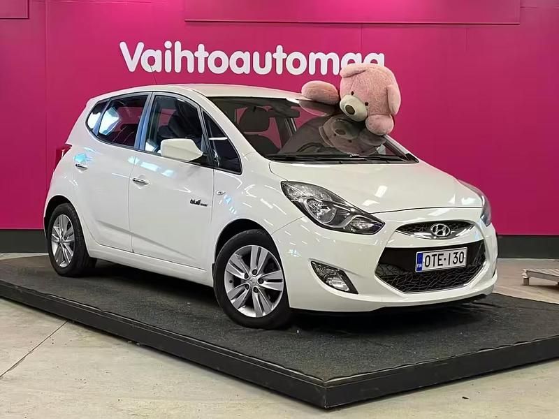 Valkoinen Käytetty 2013 Hyundai ix20 Premium Viistoperä | 4 500 € - Kuva 1/4