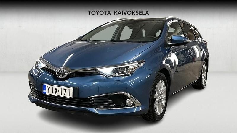 Käytetty Toyota Auris Touring Sports Multidrive S 116 HP (85 kW) 2015 Sininen Farmari