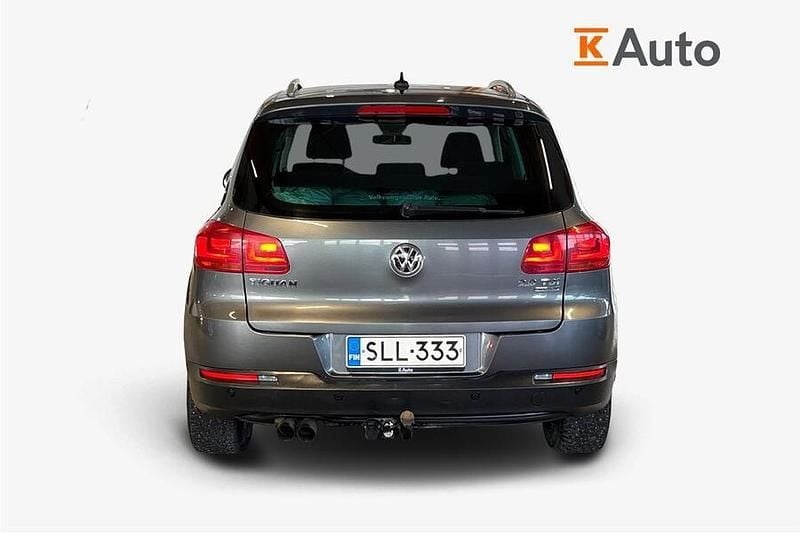 Käytetty VW Tiguan Sportline 140 HP (102 kW) 2014 Harmaa Katumaasturi