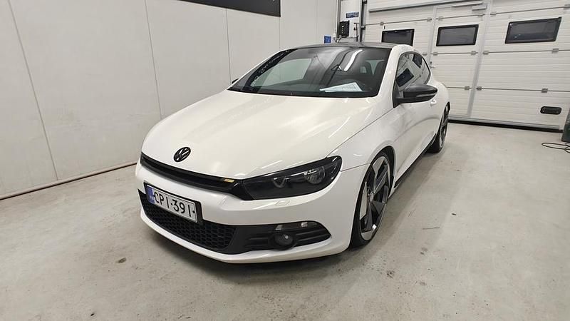 Käytetty VW Scirocco 122 HP (89 kW) 2009 Coupe - kaksiovinen