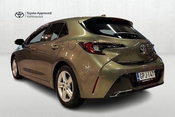 Käytetty Toyota Corolla Edition 138 HP (101 kW) 2023 6x1 oxide bronze Viistoperä