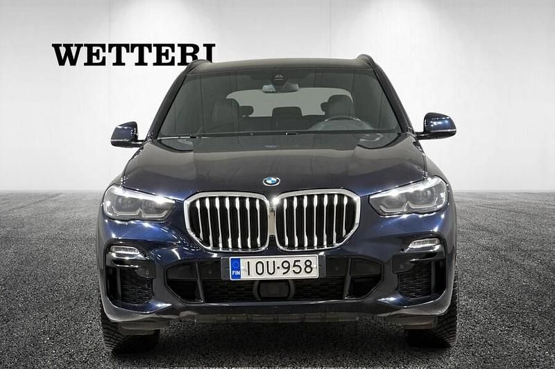 Käytetty BMW X5 M Sport 394 HP (289 kW) 2021 Musta Katumaasturi
