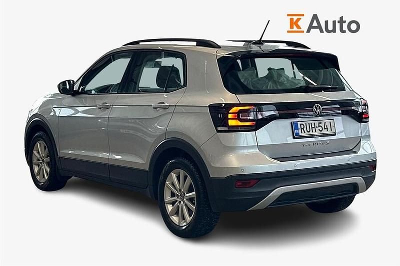 Käytetty VW T-Cross Style 110 HP (80 kW) 2021 Katumaasturi