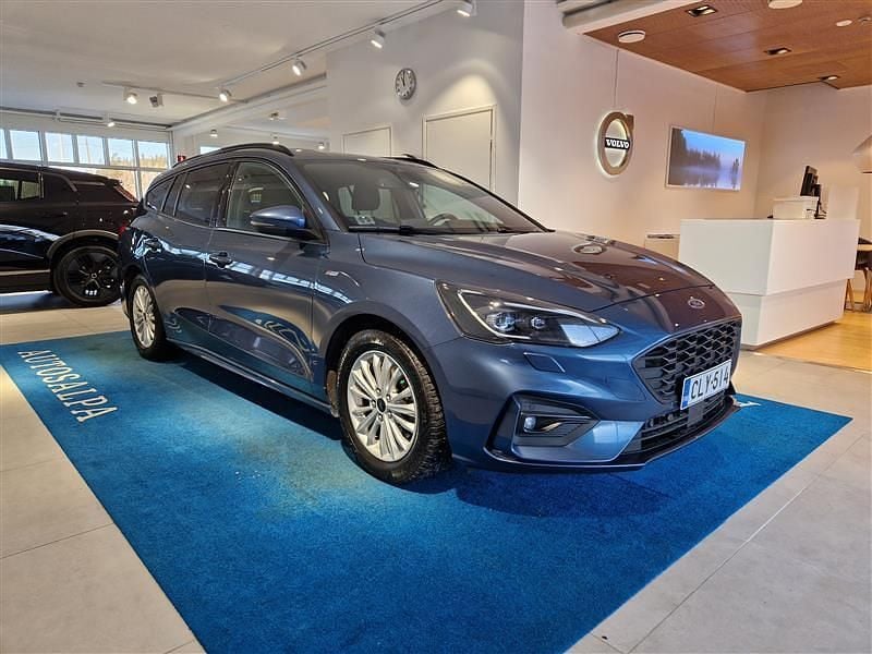 Käytetty Ford Focus ST-Line 181 HP (133 kW) 2019 Sininen Farmari