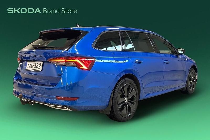 Käytetty Skoda Octavia SportLine 204 HP (150 kW) 2024 Farmari