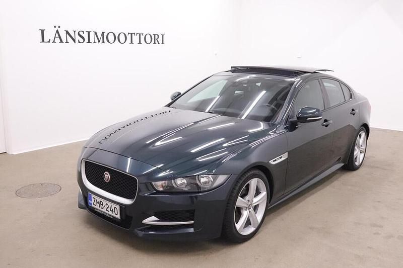 Käytetty 2015 Jaguar XE R-Sport Sedan | 11 500 € - Kuva 1/4