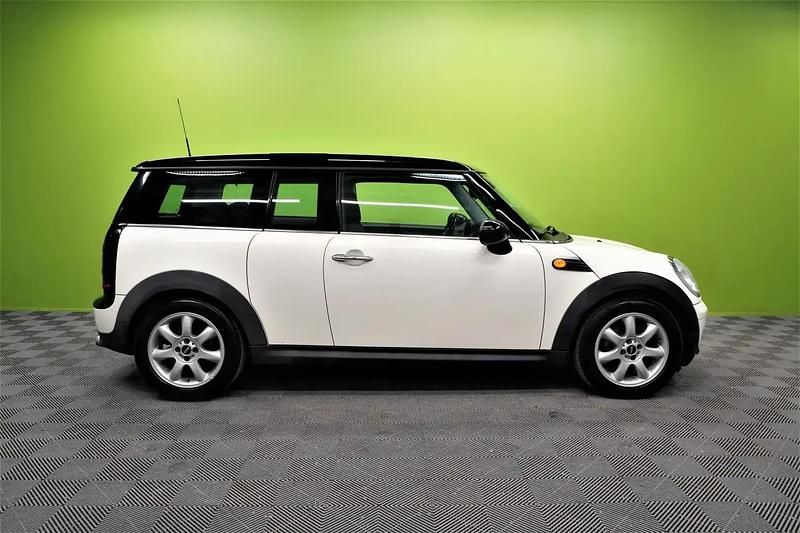 Käytetty Mini Cooper Clubman 120 HP (88 kW) 2009 Valkoinen Farmari
