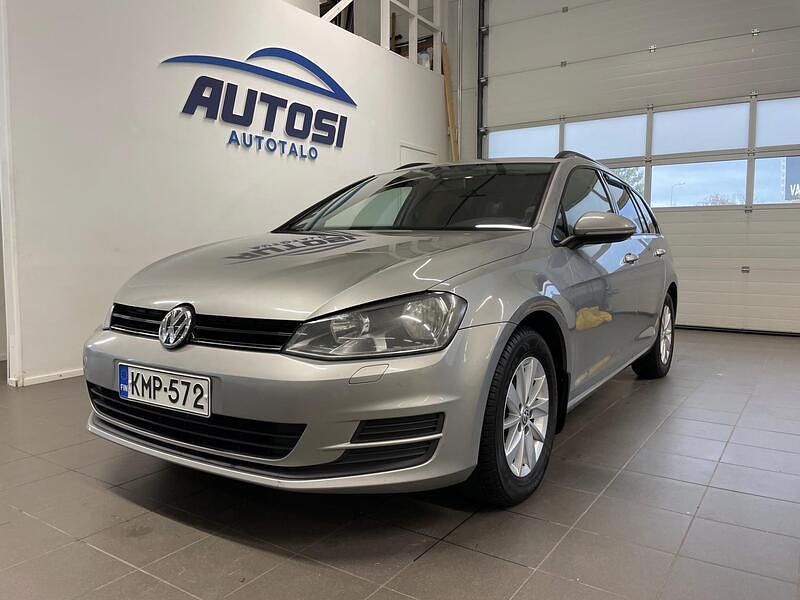 Käytetty VW Golf VII Comfortline 105 HP (77 kW) 2014 Harmaa Farmari