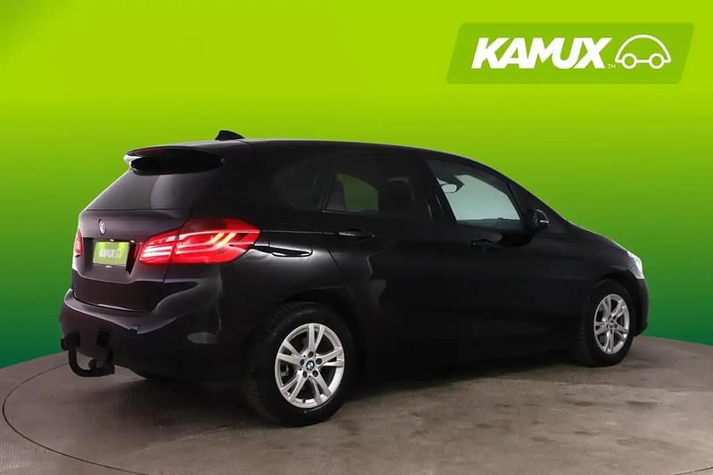 Käytetty BMW 216 Active Tourer 116 HP (85 kW) 2016 Musta Tila-auto