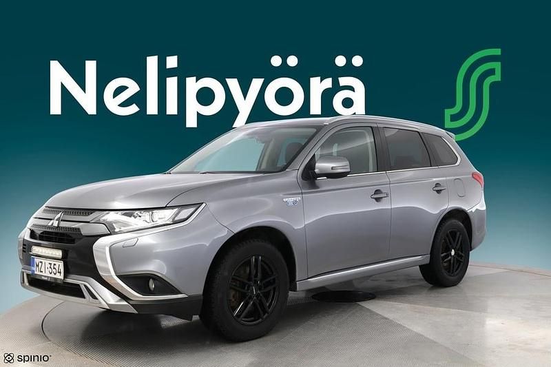 Käytetty Mitsubishi Outlander P-HEV Invite 135 HP (99 kW) 2019 Katumaasturi