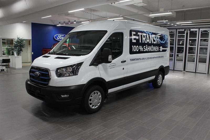 Käytetty Ford E-Transit Trend 135 kW (184 HP) 2023 Valkoinen Van