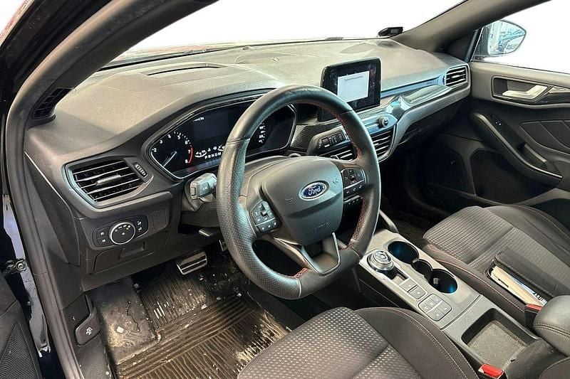 Käytetty Ford Focus ST-Line 148 HP (108 kW) 2019 Musta Viistoperä