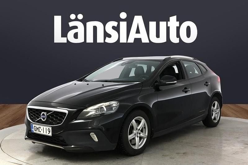 Musta Käytetty 2016 Volvo V40 Business Edition Viistoperä | 15 990 € (Hieman kallis) - Kuva 1/2