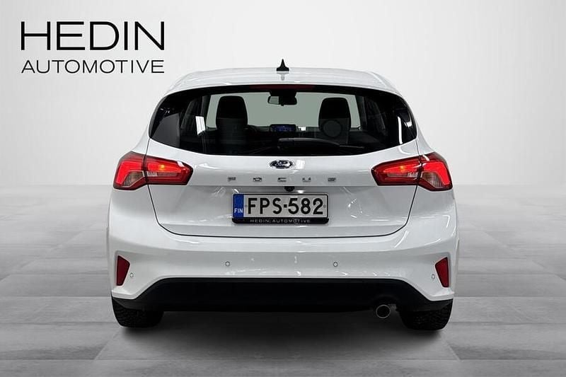 Käytetty Ford Focus Trend 101 HP (74 kW) 2021 Valkoinen Viistoperä