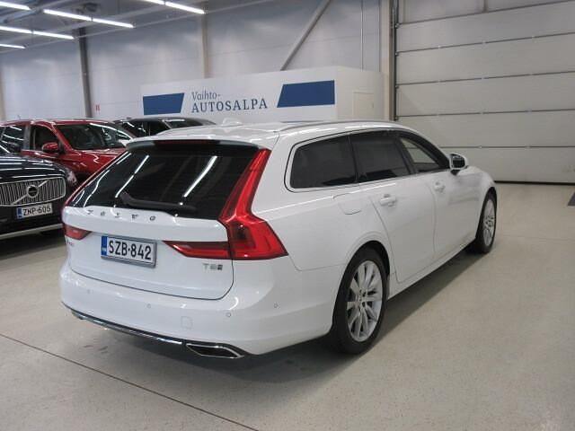 Käytetty Volvo V90 Business Edition 320 HP (235 kW) 2018 Valkoinen Farmari