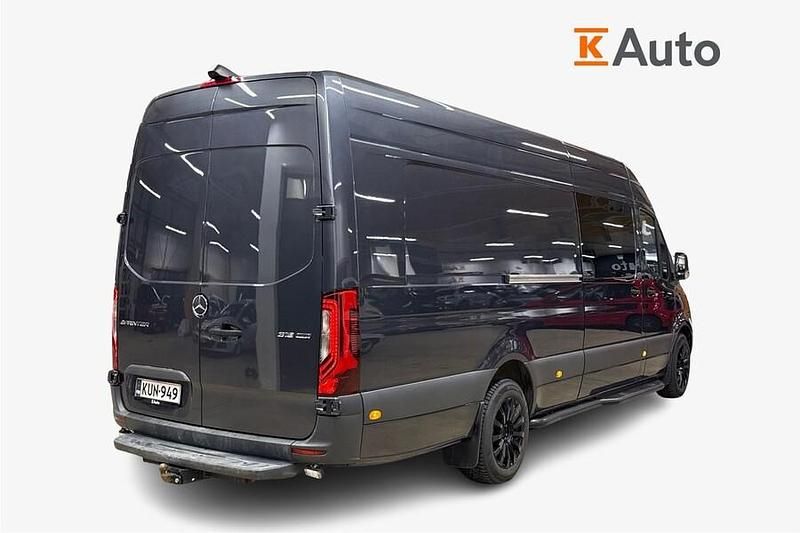 Käytetty Mercedes Sprinter 190 HP (139 kW) 2021 Van