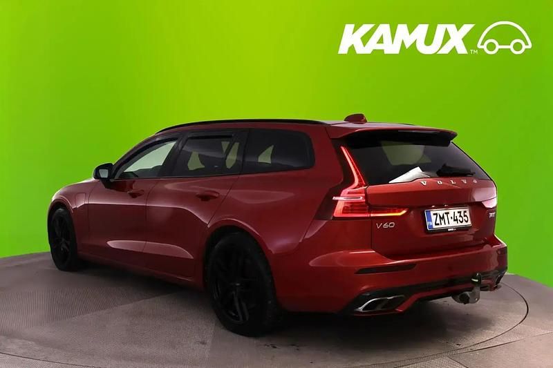Käytetty Volvo V60 R-Design 317 HP (233 kW) 2019 Punainen Farmari