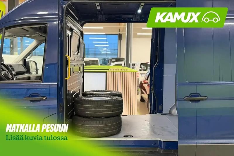 Käytetty VW Crafter 140 HP (102 kW) 2020 Sininen Van