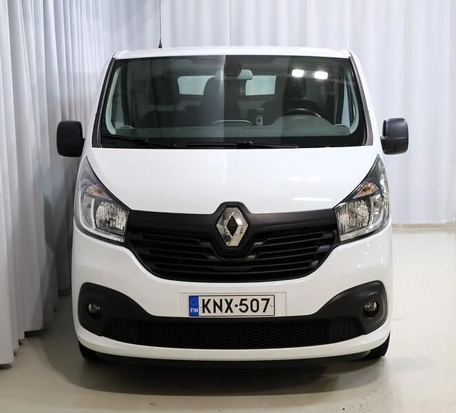 Käytetty Renault Trafic 120 HP (88 kW) 2016 Valkoinen Tila-auto