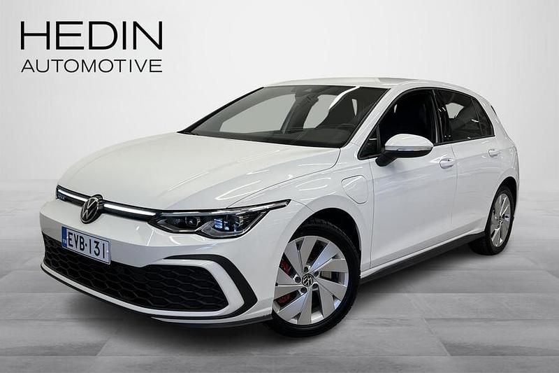 Käytetty VW Golf VIII GTE 245 HP (180 kW) 2022 Valkoinen Viistoperä