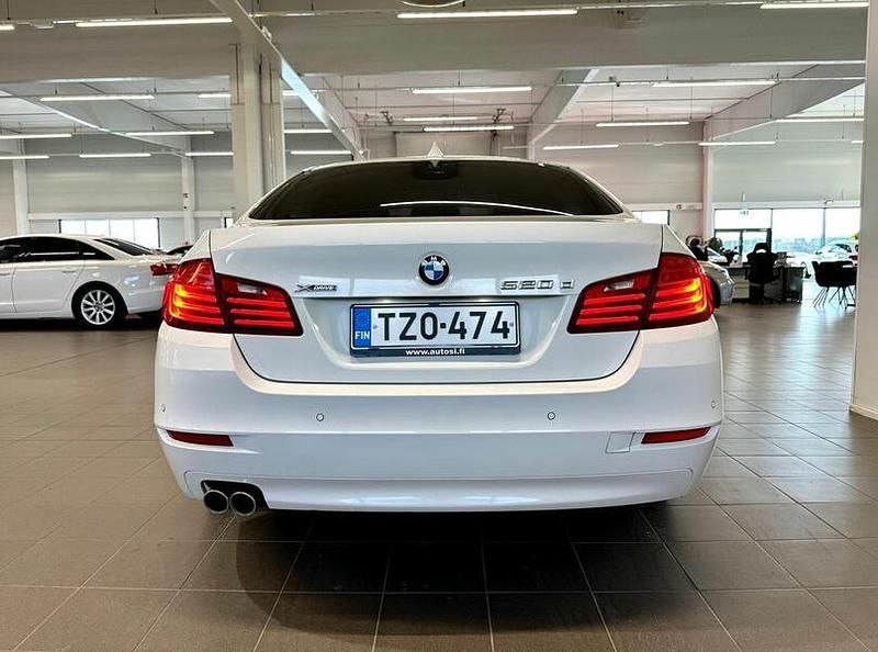 Käytetty BMW 520 190 HP (139 kW) 2015 Valkoinen Sedan