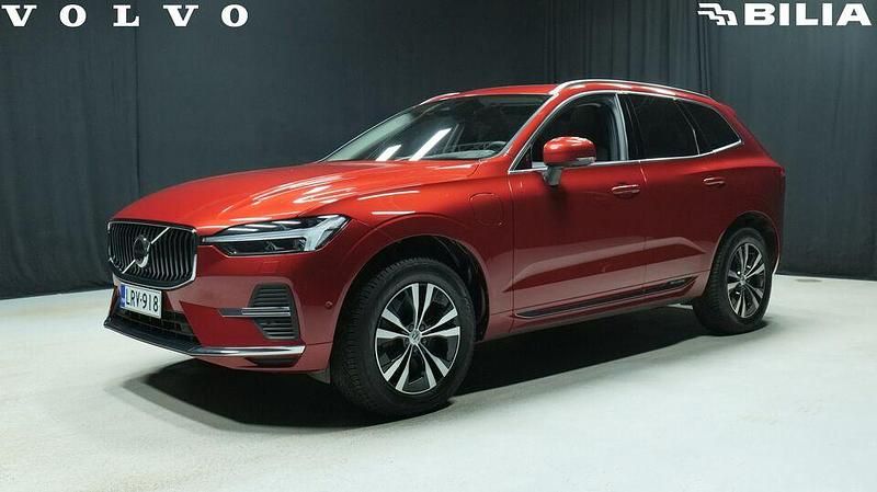 Punainen Käytetty 2023 Volvo XC60 Ultimate Katumaasturi | 51 300 € (Perustarjous) - Kuva 1/3