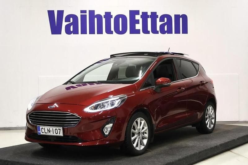 Käytetty Ford Fiesta Titanium 101 HP (74 kW) 2018 Punainen Viistoperä