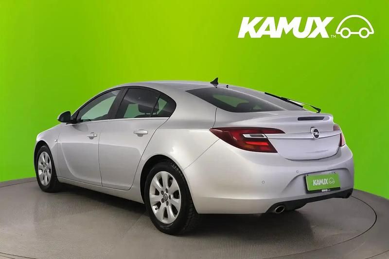 Käytetty Opel Insignia Edition 264 HP (194 kW) 2014 Hopea / harmaa Viistoperä