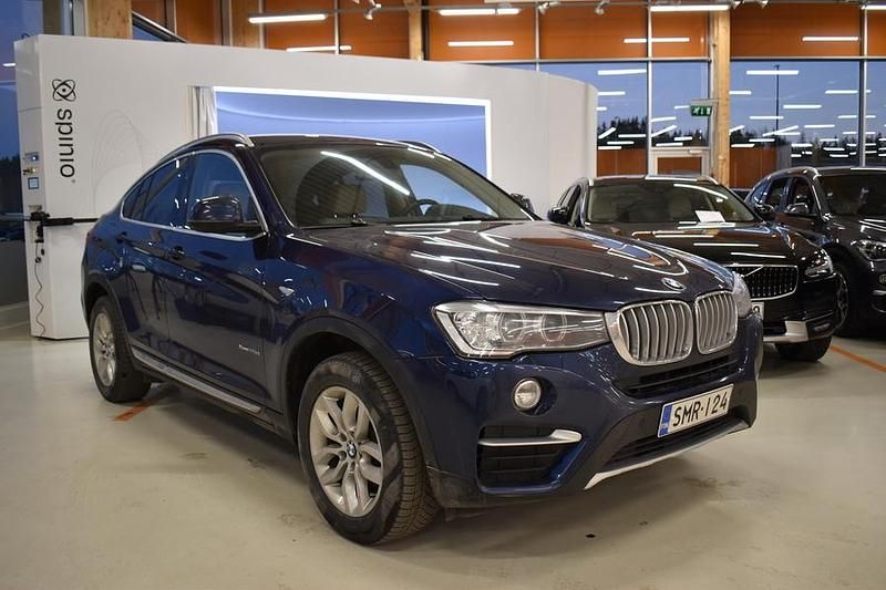 Valkoinen Käytetty 2018 BMW X4 xLine Katumaasturi | 25 400 € (Perustarjous) - Kuva 1/4