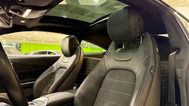 Käytetty Mercedes C180 Business 156 HP (114 kW) 2016 Valkoinen Coupe - kaksiovinen